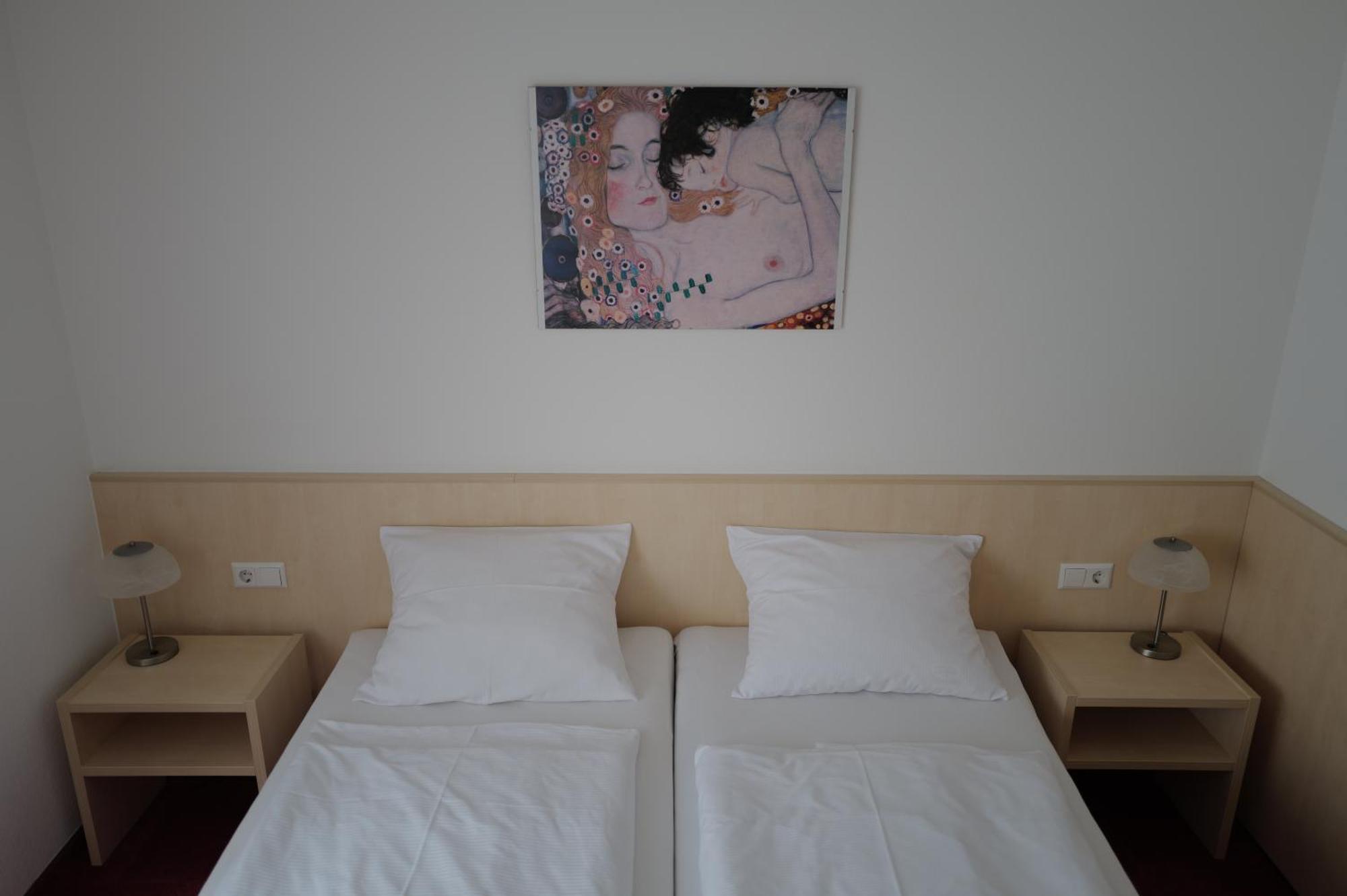 Hotel Am Bad Esslingen am Neckar Exterior photo